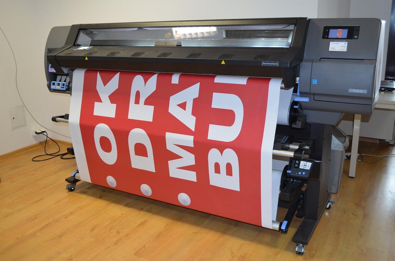 Dlaczego warto korzystać z usług drukarni?
