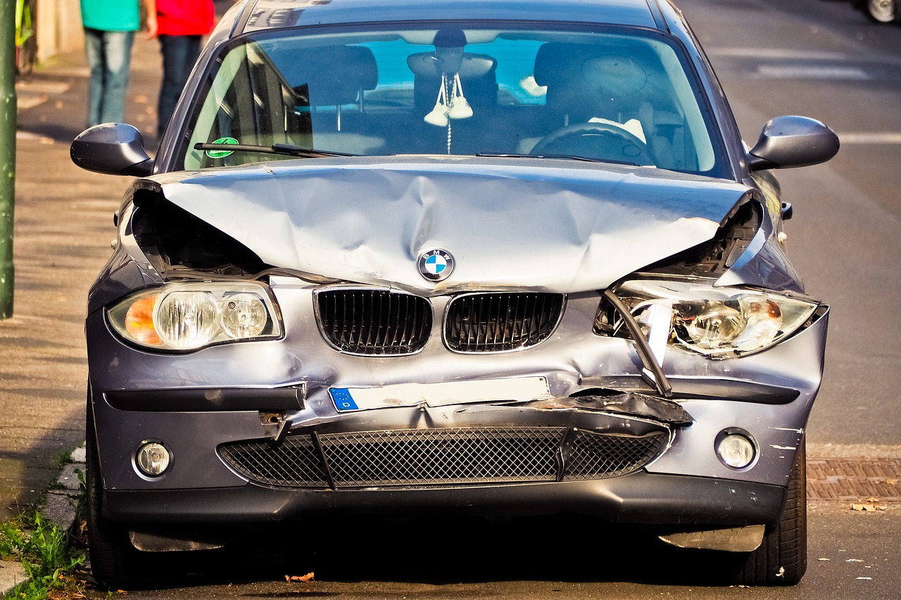 Wypadek drogowy – kiedy można ubiegać się o odszkodowanie?